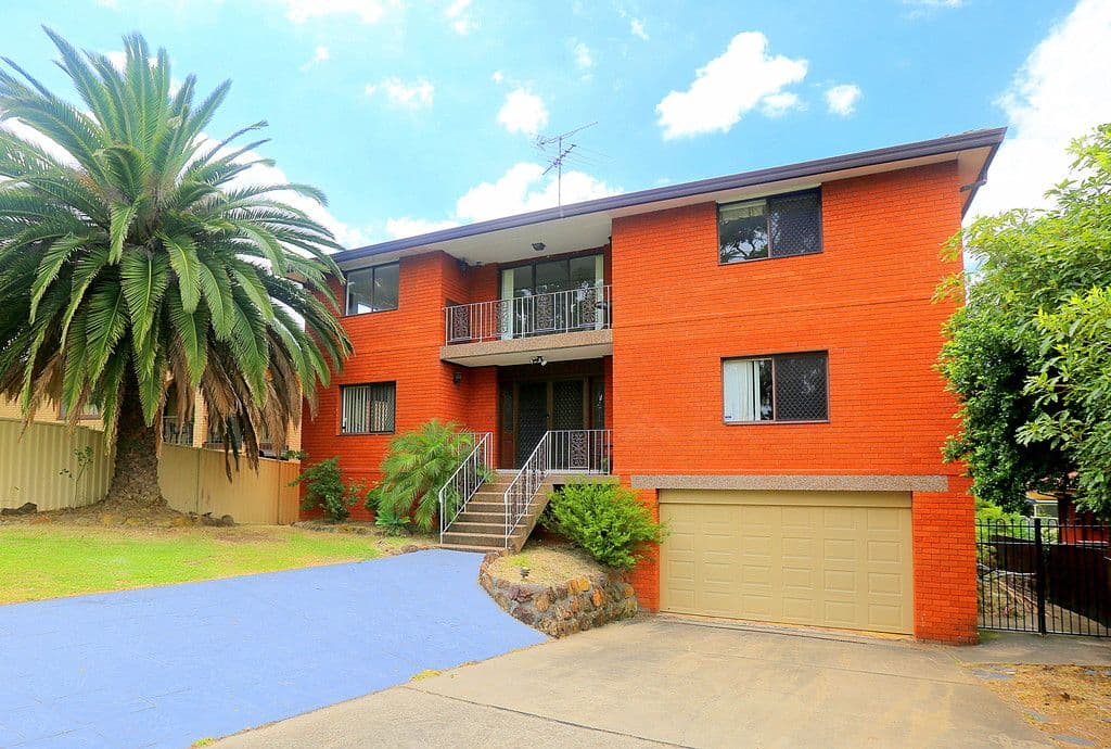 32 Higgins Street, Condell Park - Image 1