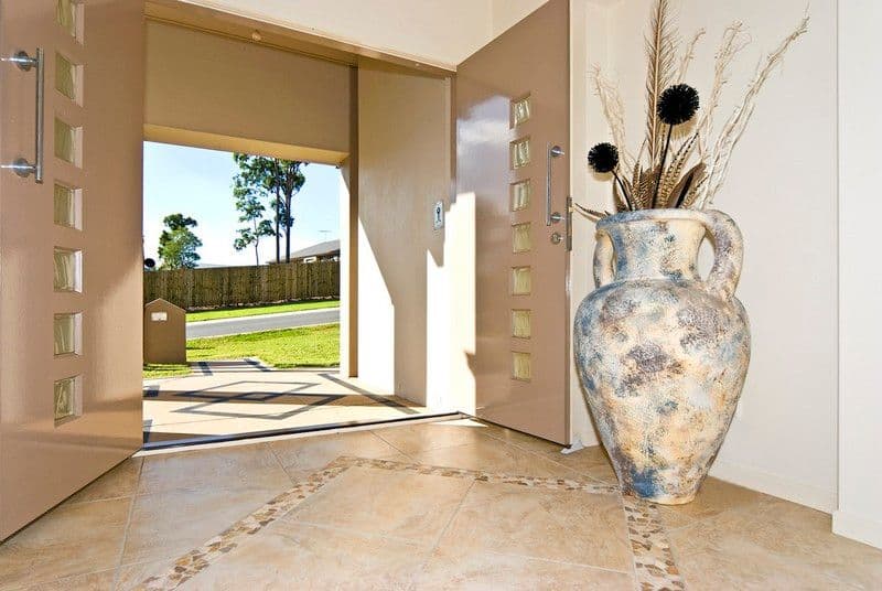 5 Brokenwood Circuit, TINGALPA QLD 4173, Tingalpa - Thumbnail 2
