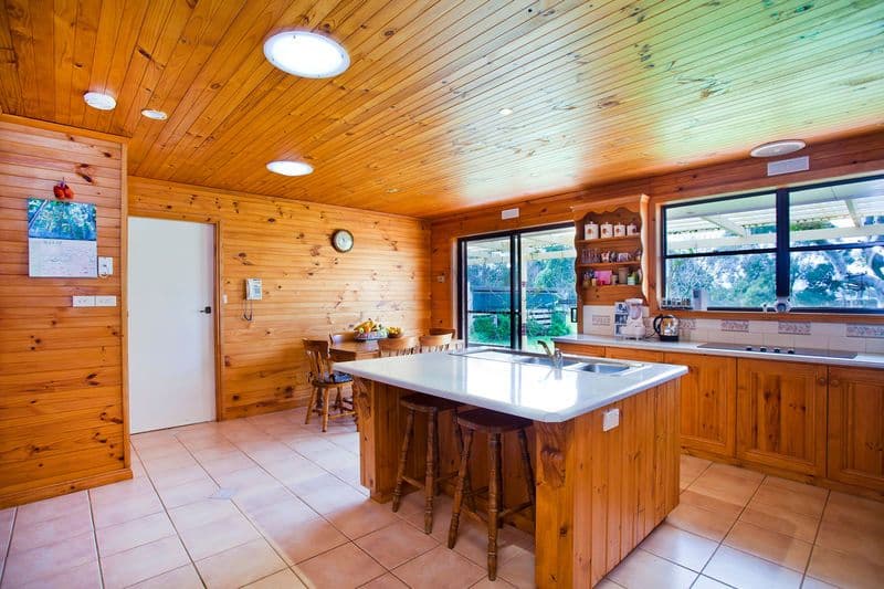 20 Ewences Road, ALLANSFORD VIC 3277, Allansford - Thumbnail 5