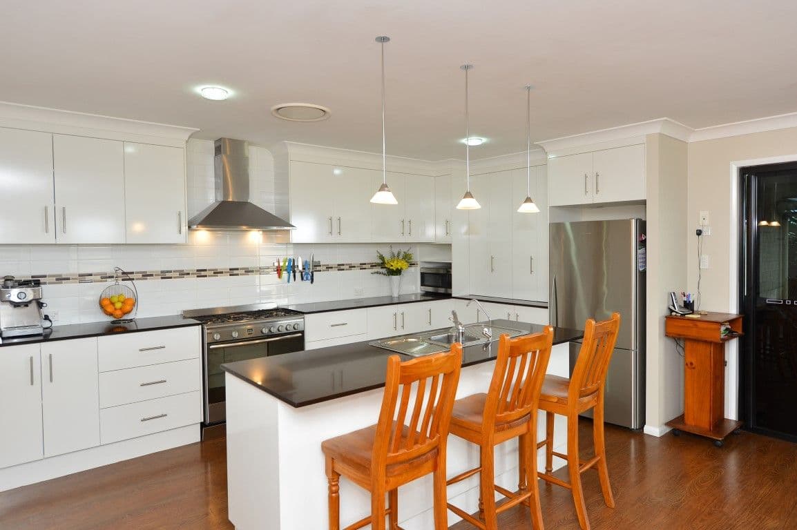 7 Carla Crescent, WESTBROOK QLD 4350, Westbrook - Thumbnail 2