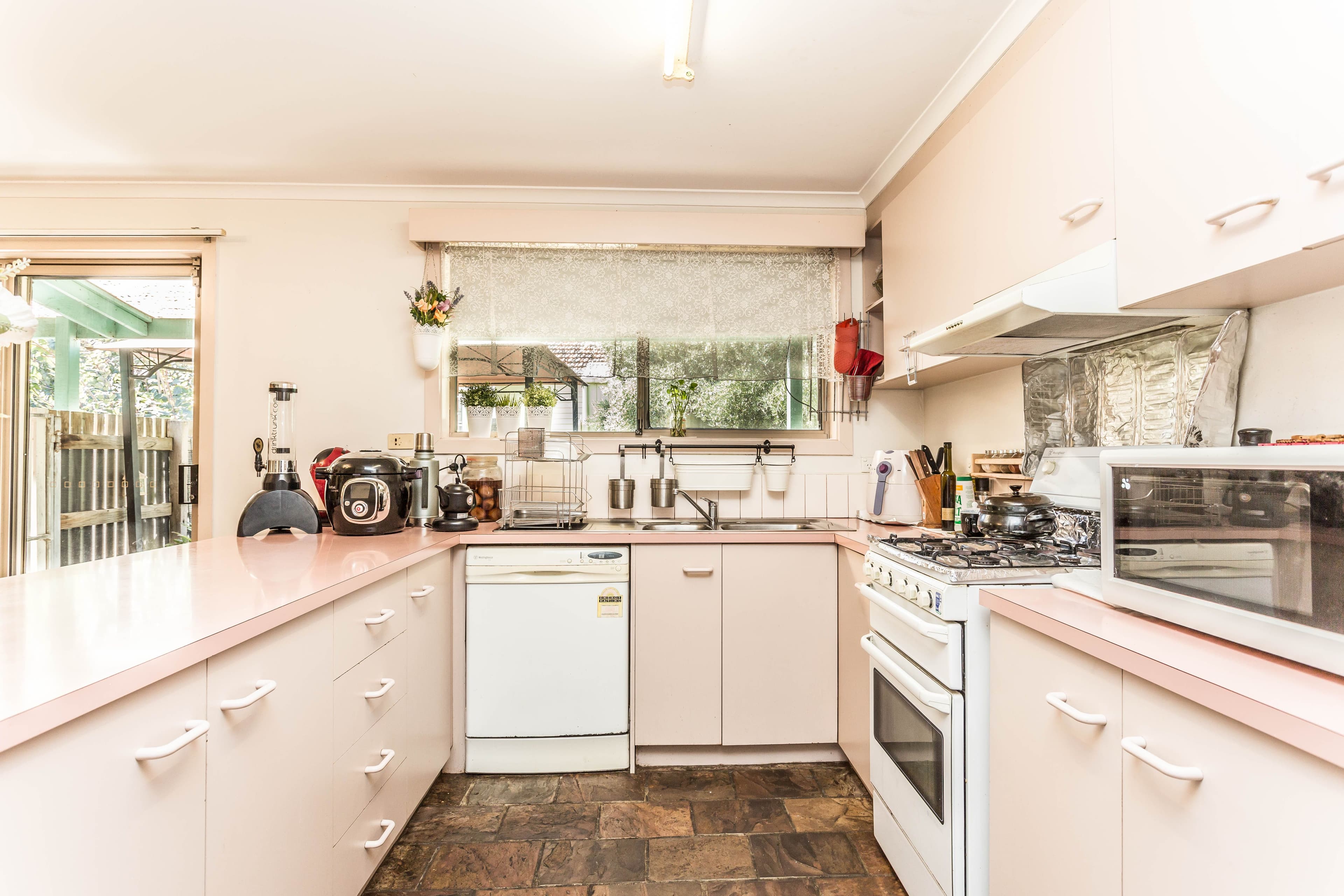 17 APPLEBY Court, Sunshine VIC 3020, Sunshine - Thumbnail 6