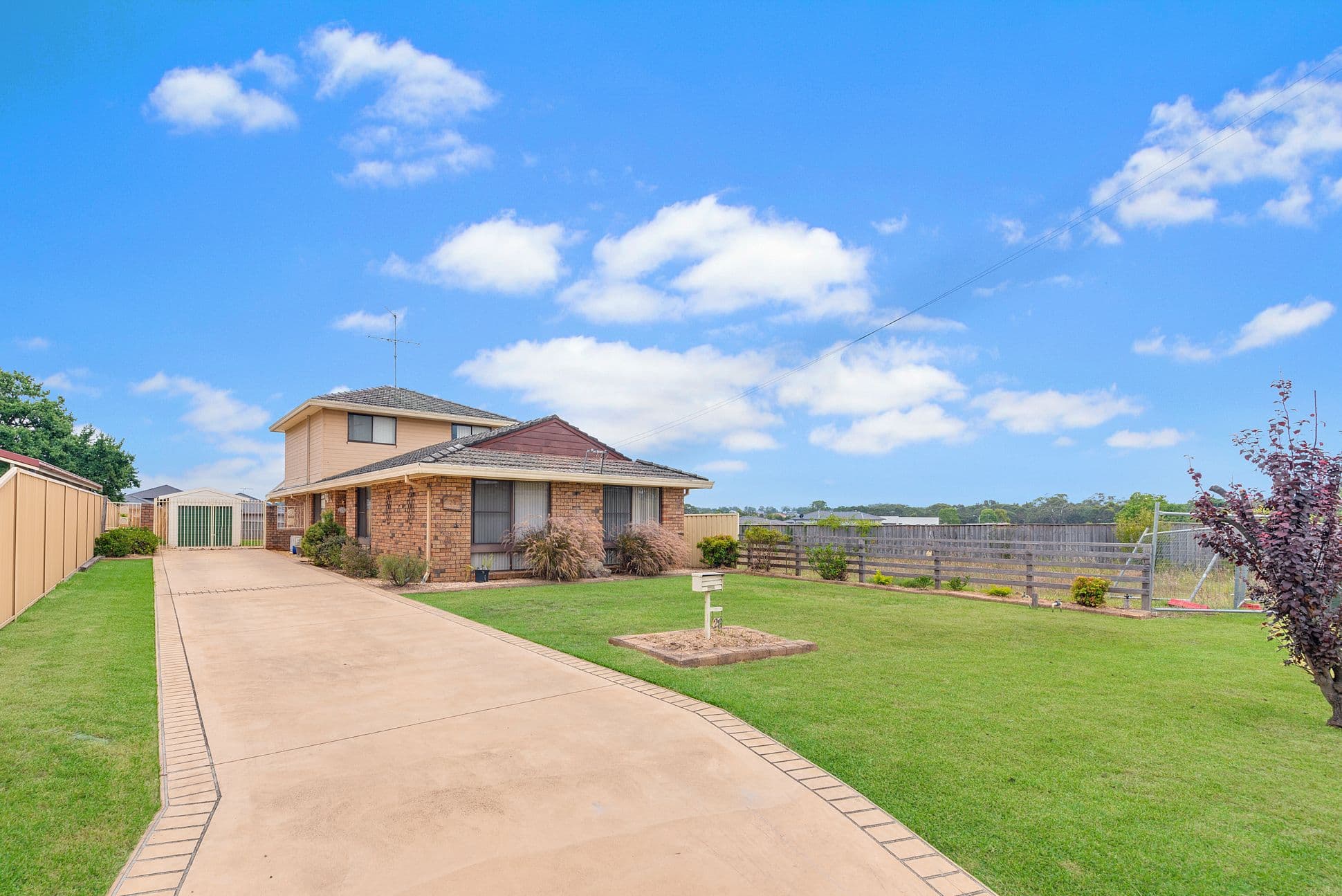28 Sharman Close, Harrington Park - Thumbnail 2