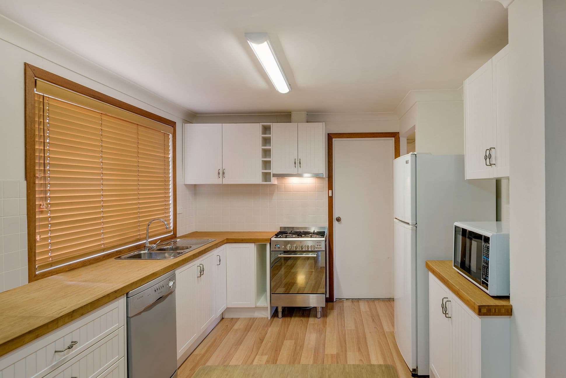 28 Sharman Close, Harrington Park - Thumbnail 5