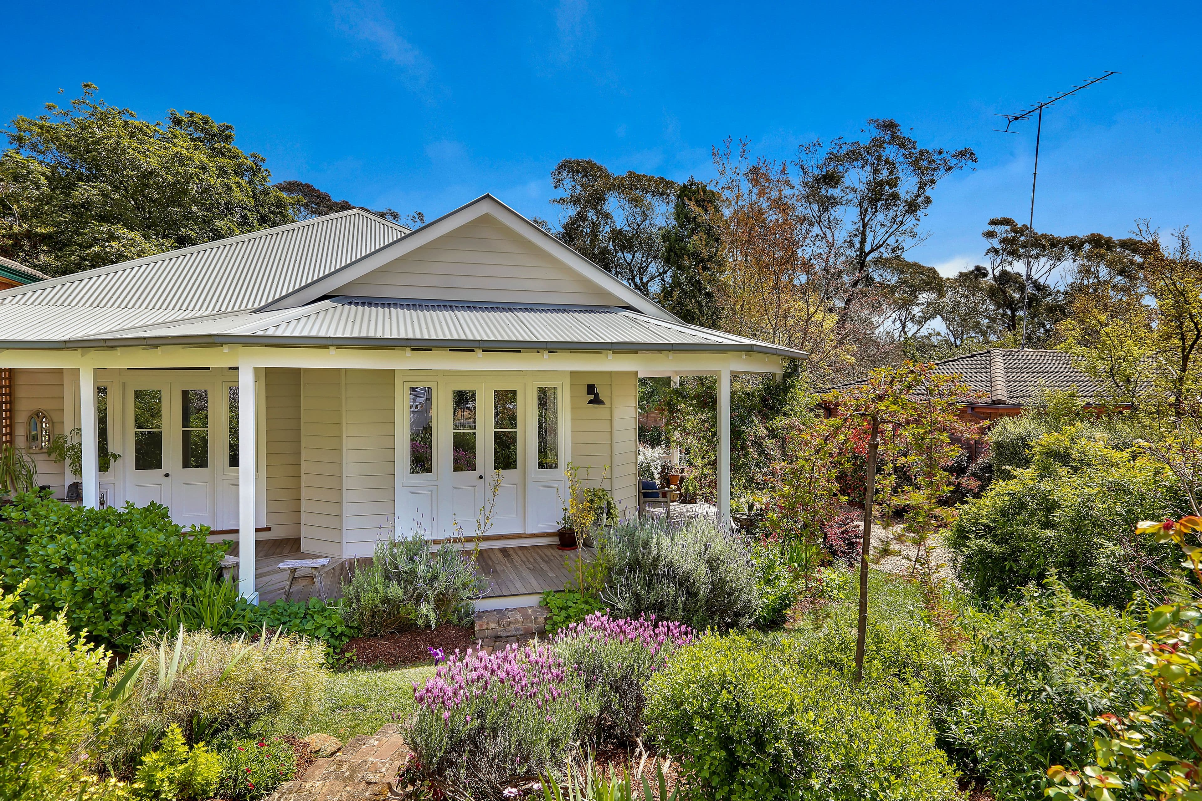 6 St Andrews Avenue, Blackheath NSW 2785, Blackheath - Thumbnail 2