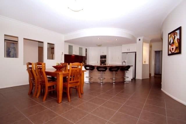 6 Howard Street, MIDDLE RIDGE QLD 4350, Middle Ridge - Thumbnail 3