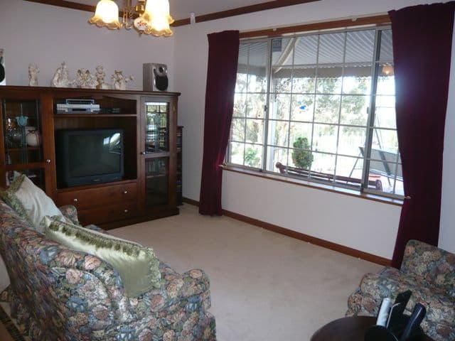 10 Michael Court, CLARE SA 5453, Clare - Thumbnail 4