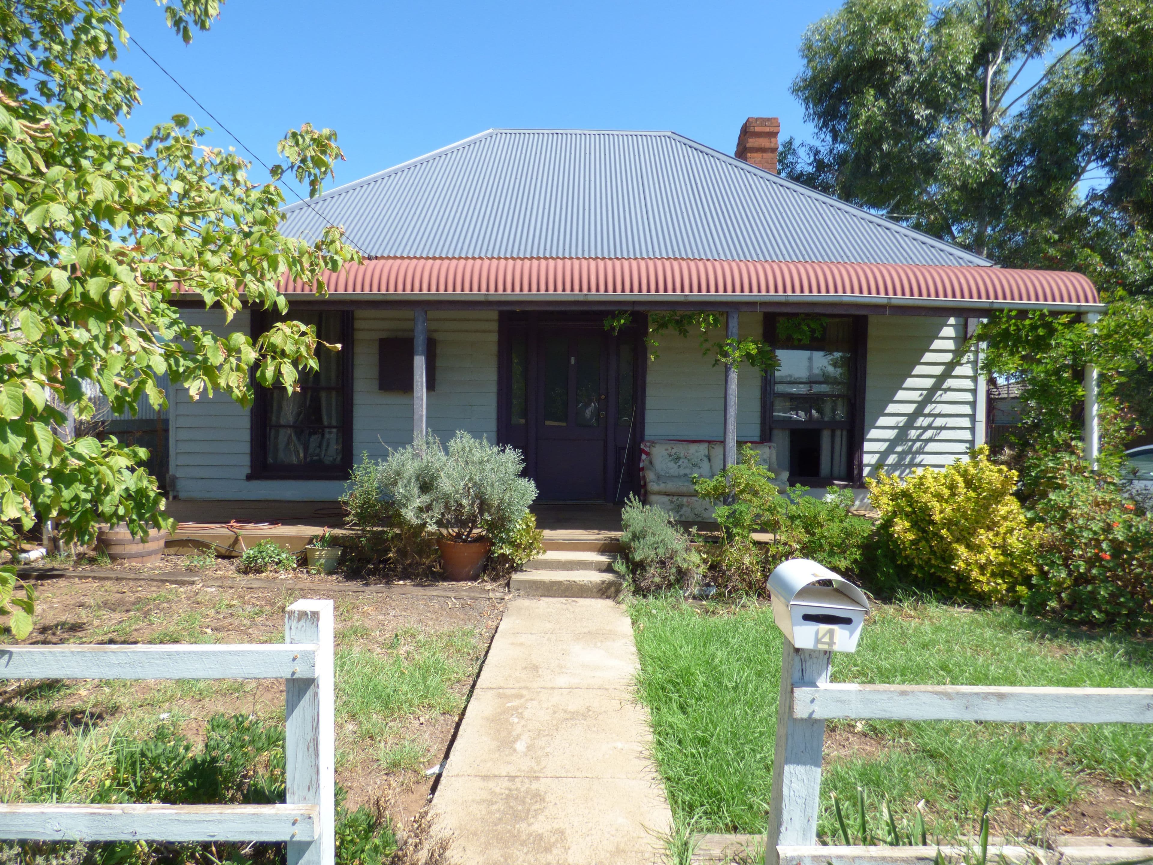 4 Brooke Street, Forbes - Image 1
