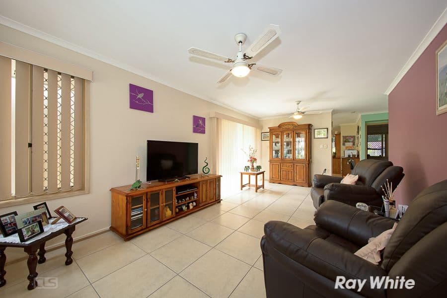 3 Capstan Court, BANKSIA BEACH QLD 4507, Banksia Beach - Thumbnail 2