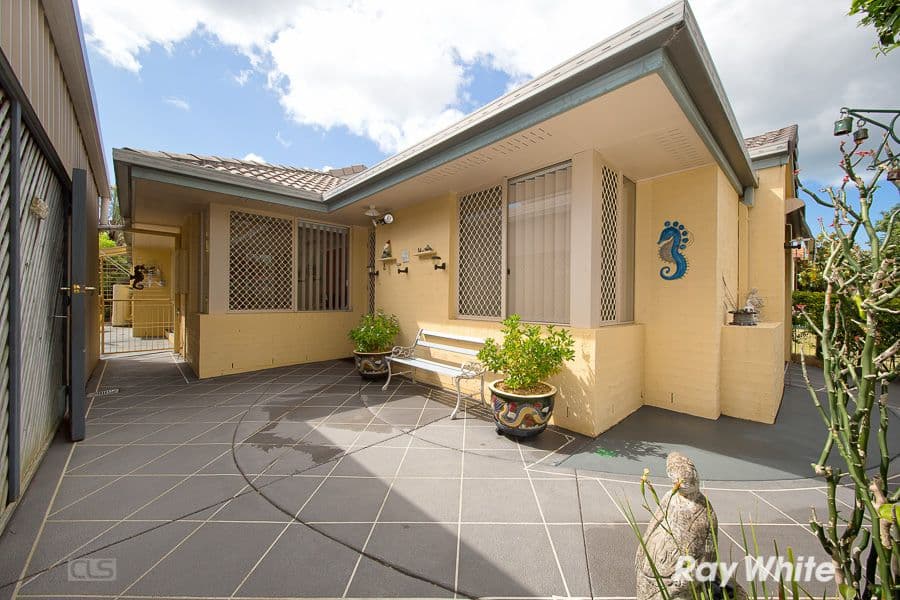 3 Capstan Court, BANKSIA BEACH QLD 4507, Banksia Beach - Thumbnail 4