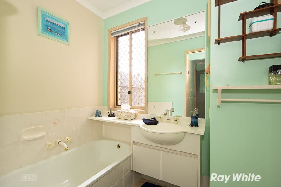 3 Capstan Court, BANKSIA BEACH QLD 4507, Banksia Beach - Thumbnail 6