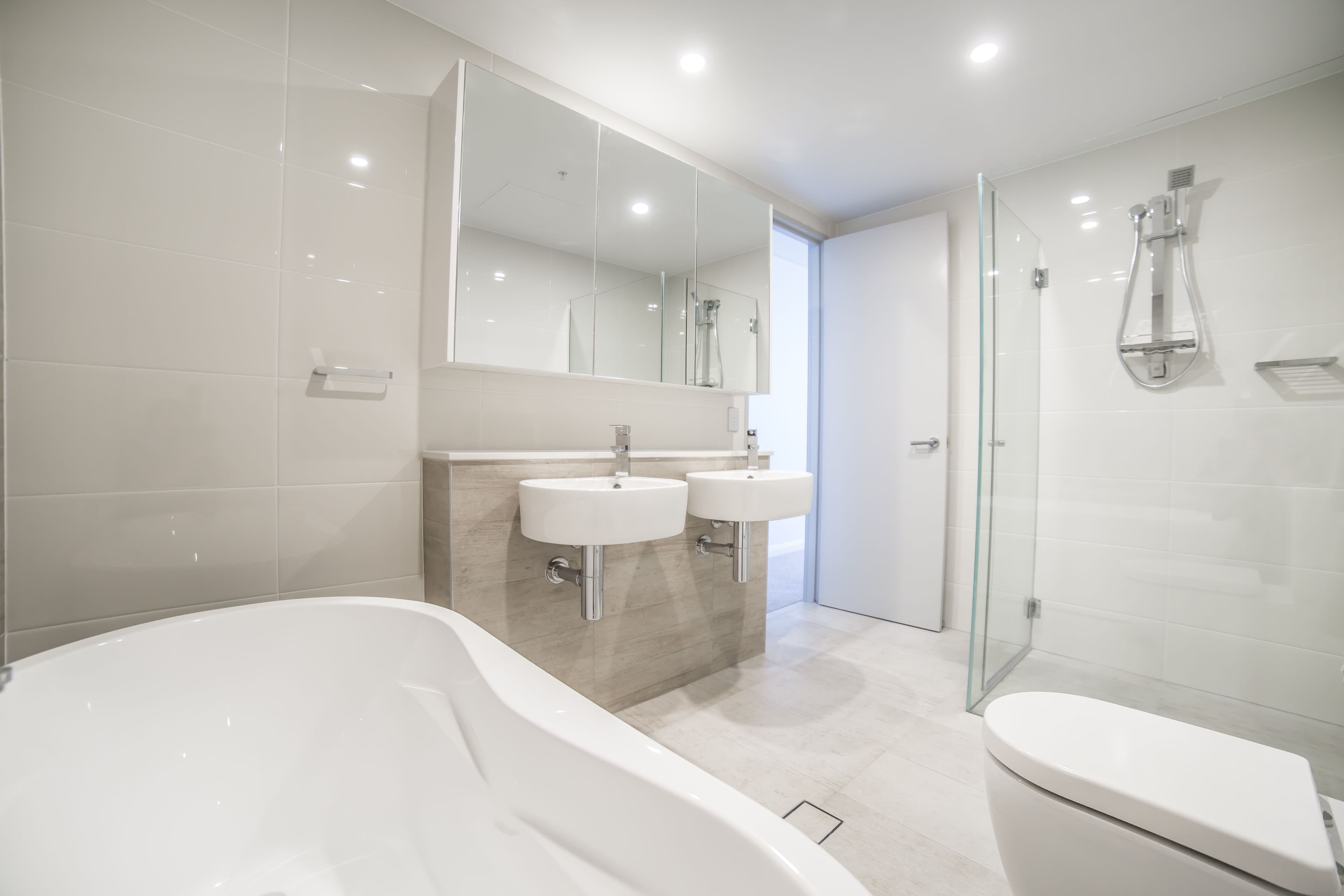 2 Como Crescent, Southport QLD 4215, Southport - Thumbnail 8