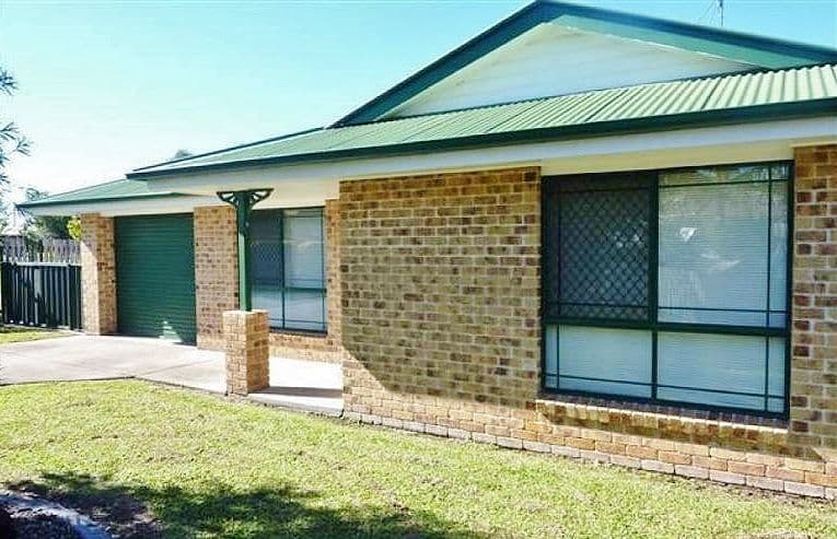 5 Carrie Court, TORQUAY QLD 4655, Torquay - Image 1