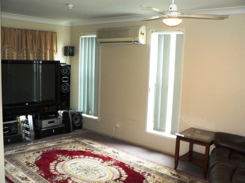 12 Housman Place, CALAMVALE QLD 4116, Calamvale - Thumbnail 4