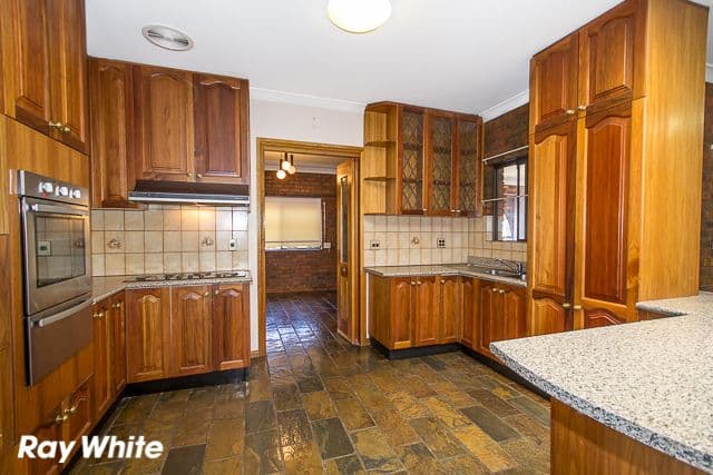 8 Wheller Street, BOSSLEY PARK NSW 2176, Bossley Park - Thumbnail 2