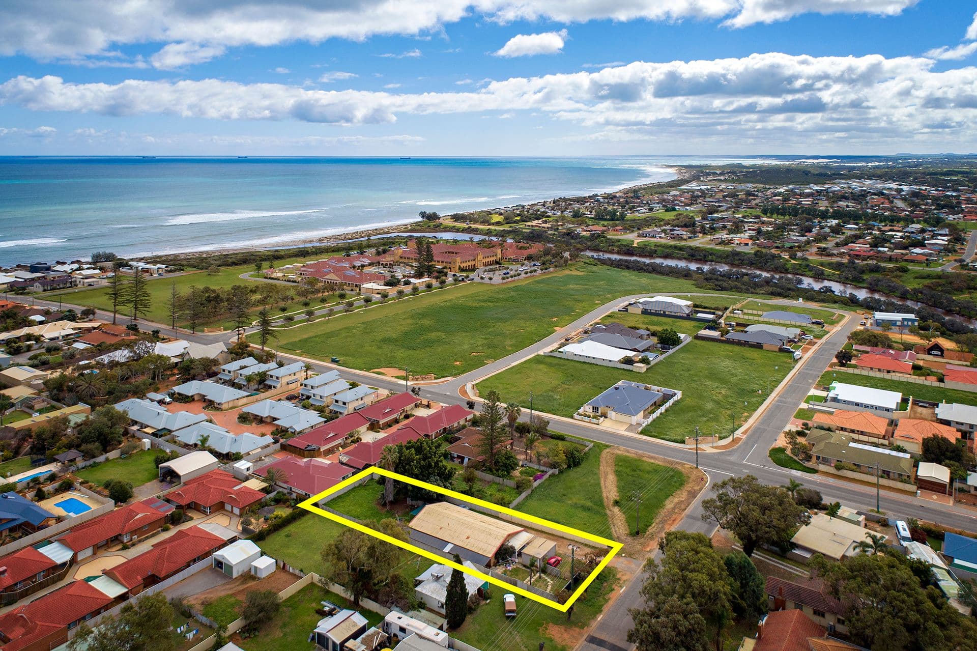 43A & B Charles Street, BLUFF POINT WA 6530, Bluff Point - Image 1