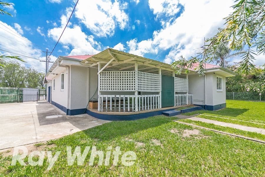 96 Railway Parade, Woodridge QLD 4114, Woodridge - Thumbnail 2
