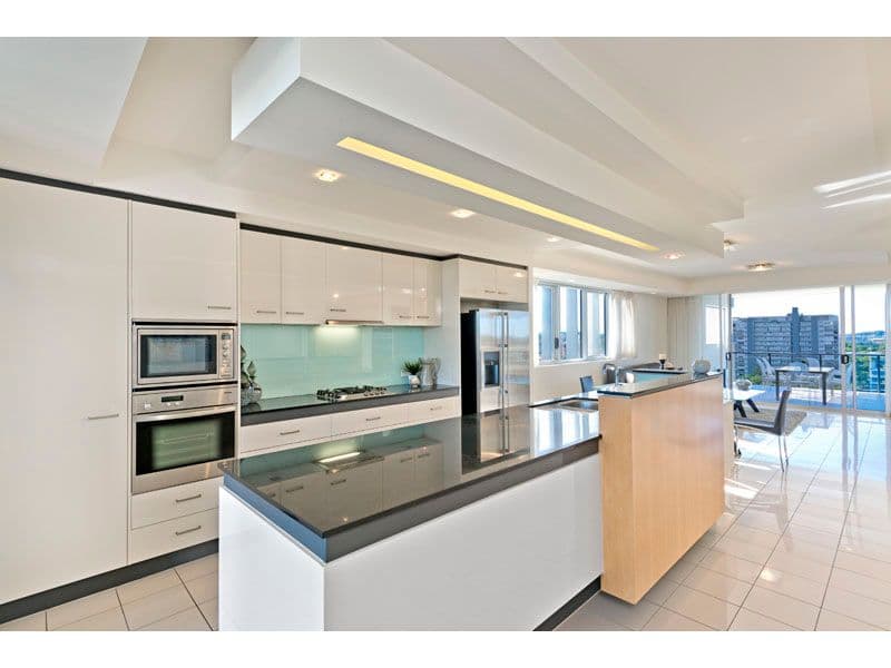 98 Thorn Street, KANGAROO POINT QLD 4169, Kangaroo Point - Thumbnail 3