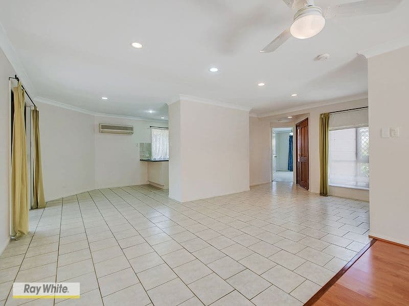 9 Callistemon Court, ROTHWELL QLD 4022, Rothwell - Thumbnail 4