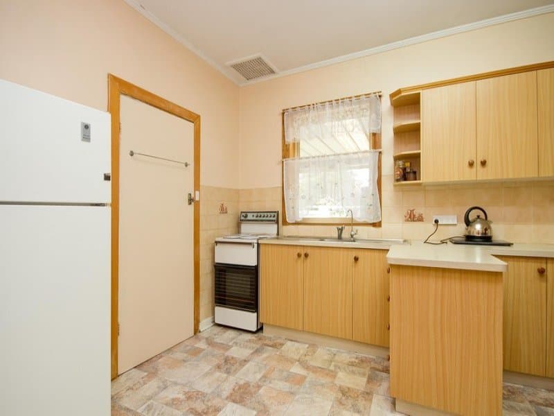 23 Golfers Avenue, Seaton - Thumbnail 2