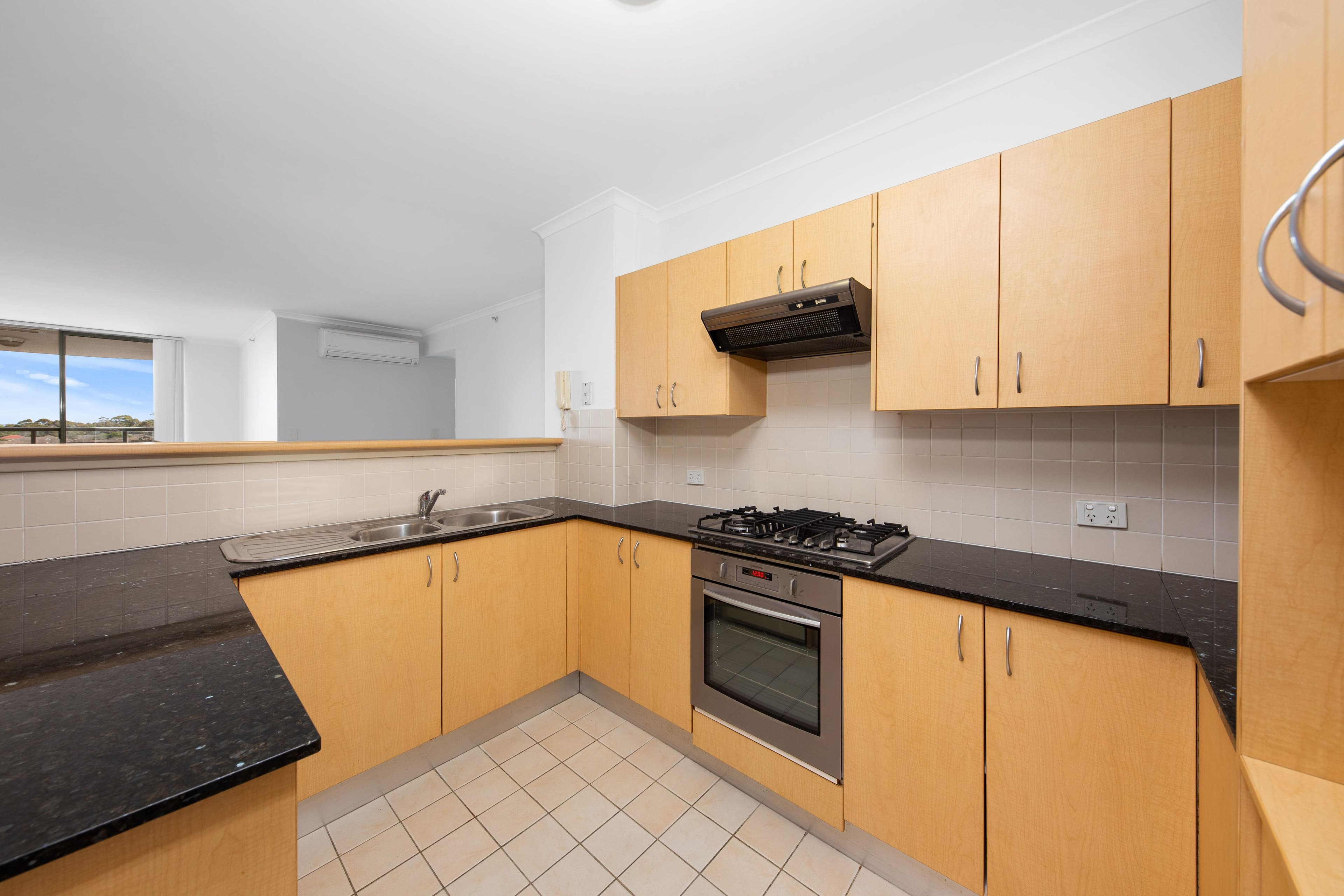 7 Rockdale Plaza Drive, Rockdale NSW 2216, Rockdale - Thumbnail 5
