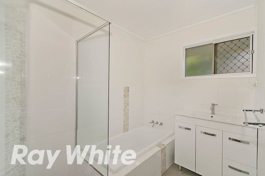 25 Yugumbri Crescent, Logan Central QLD 4114, Logan Central - Thumbnail 3