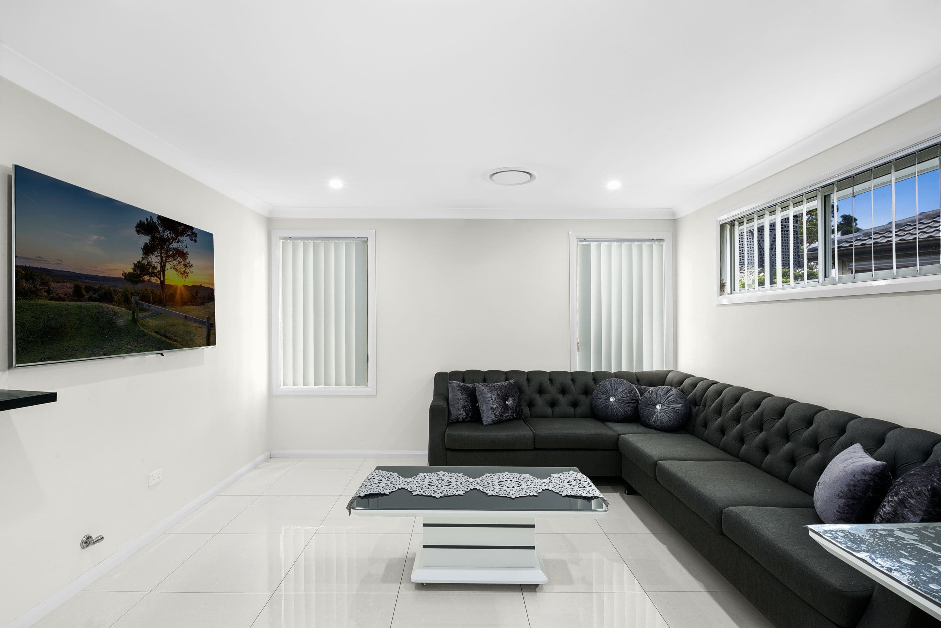 8 Stacey Street, Fairfield West - Thumbnail 3