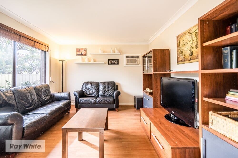 40 Oakleaf Circle, Mirrabooka WA 6061, Mirrabooka - Thumbnail 2
