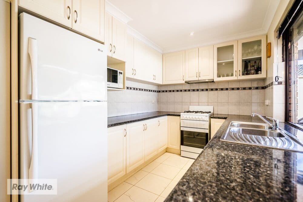 40 Oakleaf Circle, Mirrabooka WA 6061, Mirrabooka - Thumbnail 4