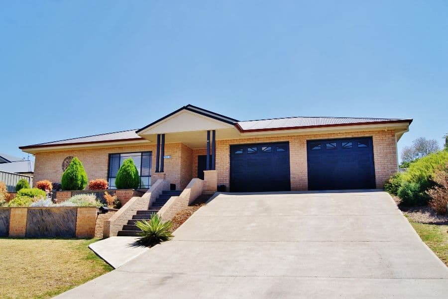 41 Petticoat Lane, YOUNG NSW 2594, Young - Image 1