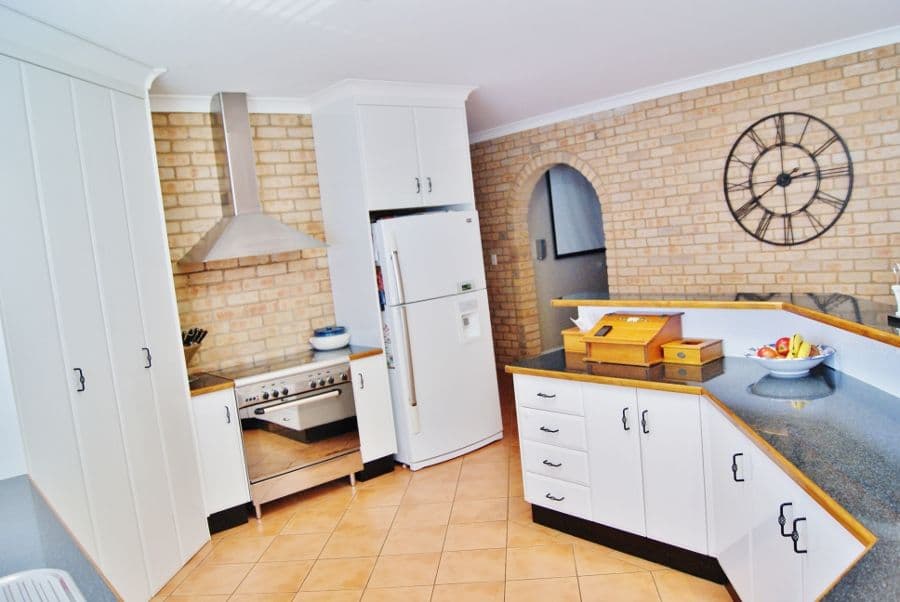 41 Petticoat Lane, YOUNG NSW 2594, Young - Thumbnail 2
