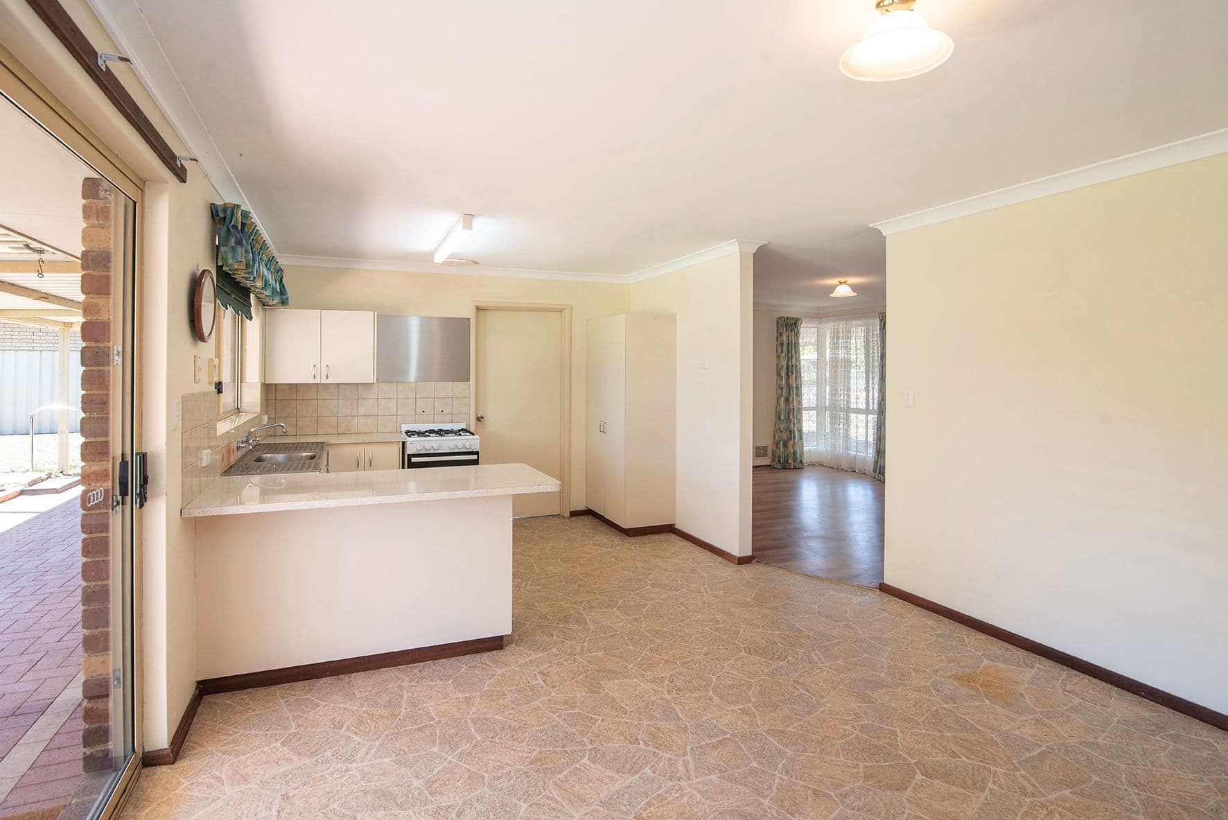 81 Hadfield Avenue, West Busselton WA 6280, West Busselton - Thumbnail 5