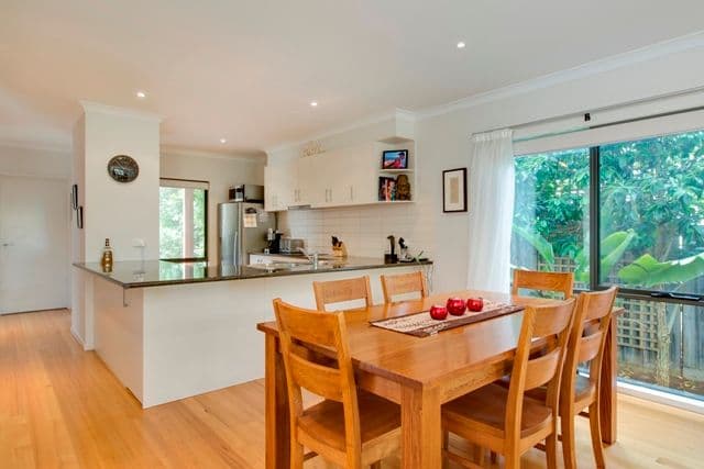 2 Hobsons Parade, Cowes VIC 3922, Cowes - Thumbnail 2