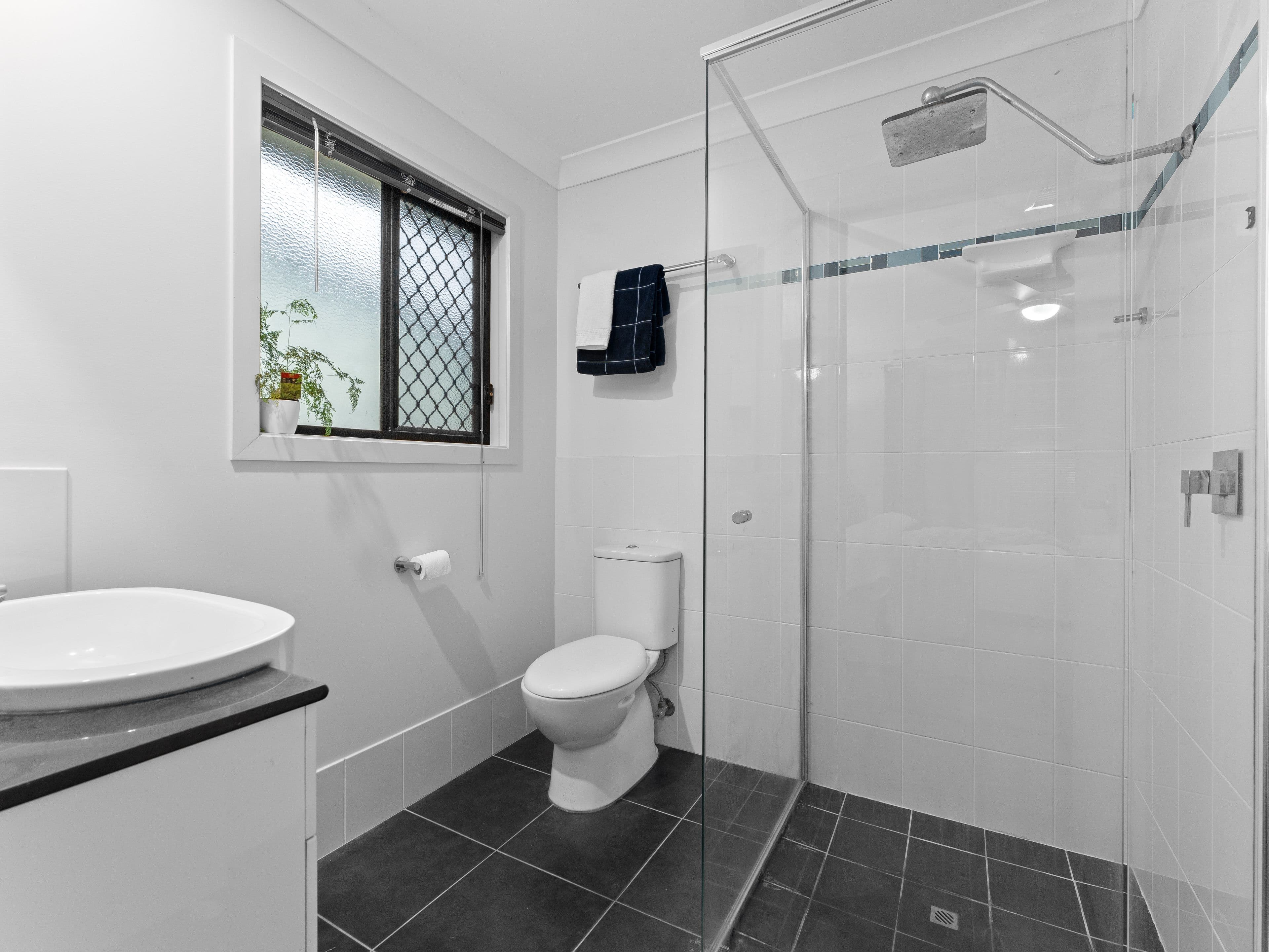 6 Hutton Road, Arana Hills QLD 4054, Arana Hills - Thumbnail 5