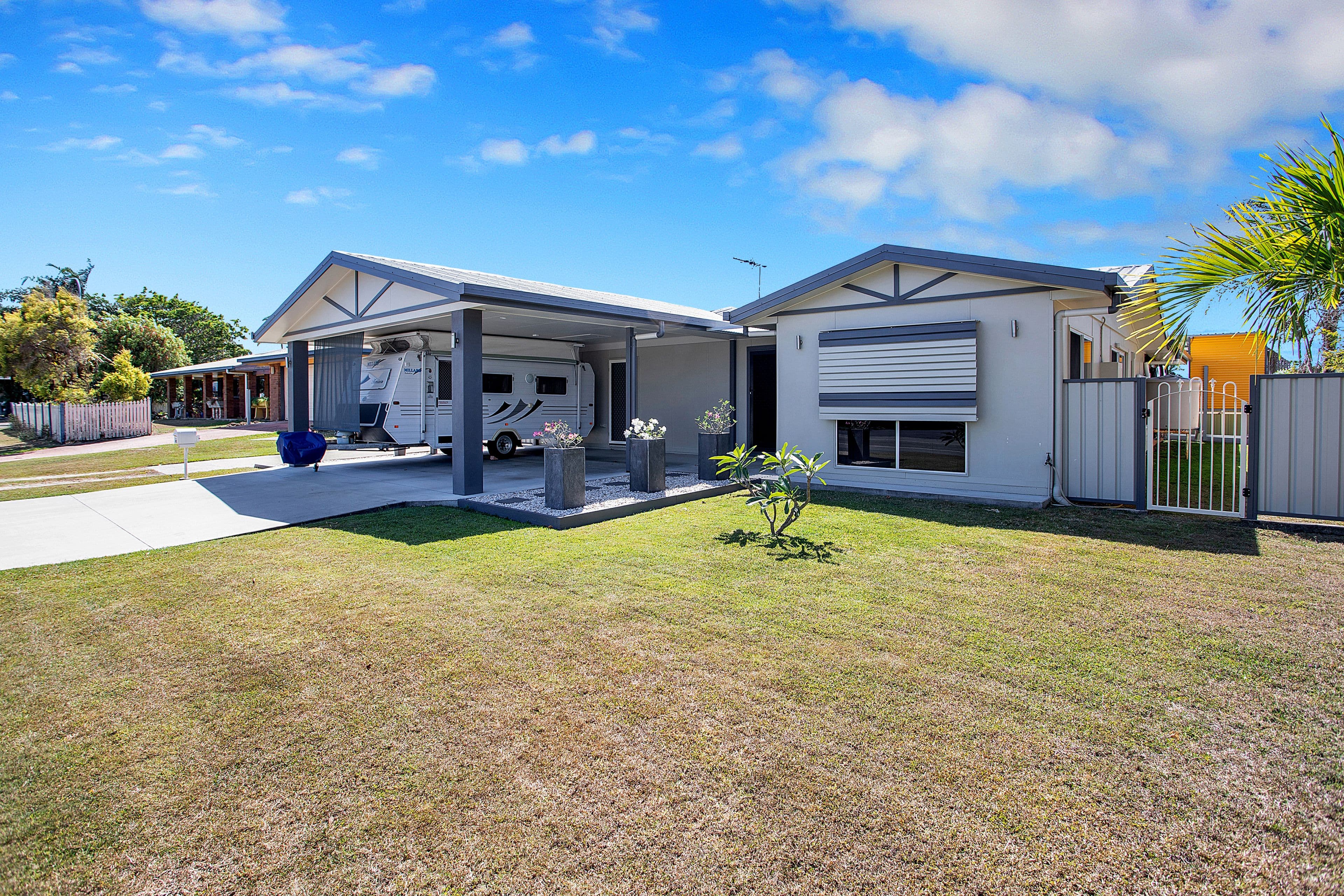 42 Nicklin Drive, Beaconsfield QLD 4740, Beaconsfield - Image 1