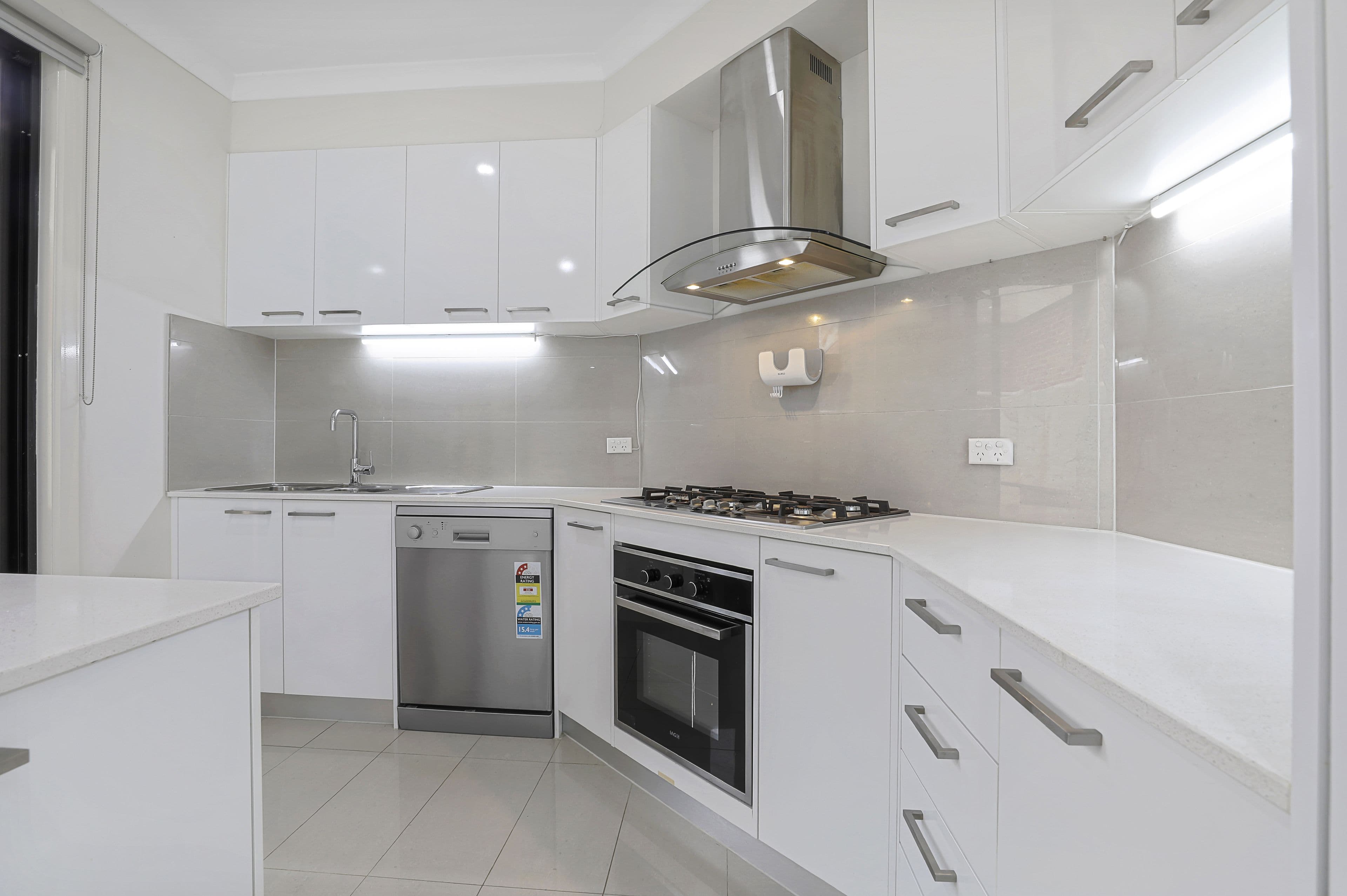 19 Rutherglen Street, Noble Park VIC 3174, Noble Park - Thumbnail 3