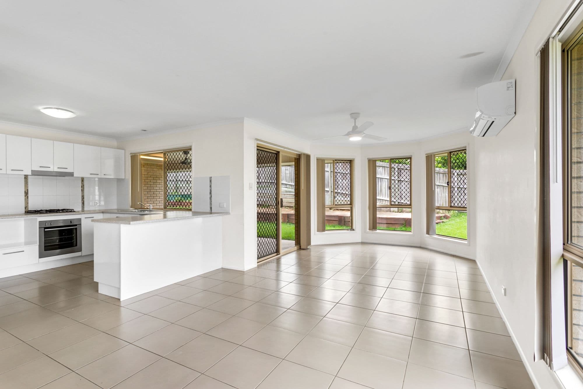 1B Herberton Court, Deception Bay QLD 4508, Deception Bay - Thumbnail 2