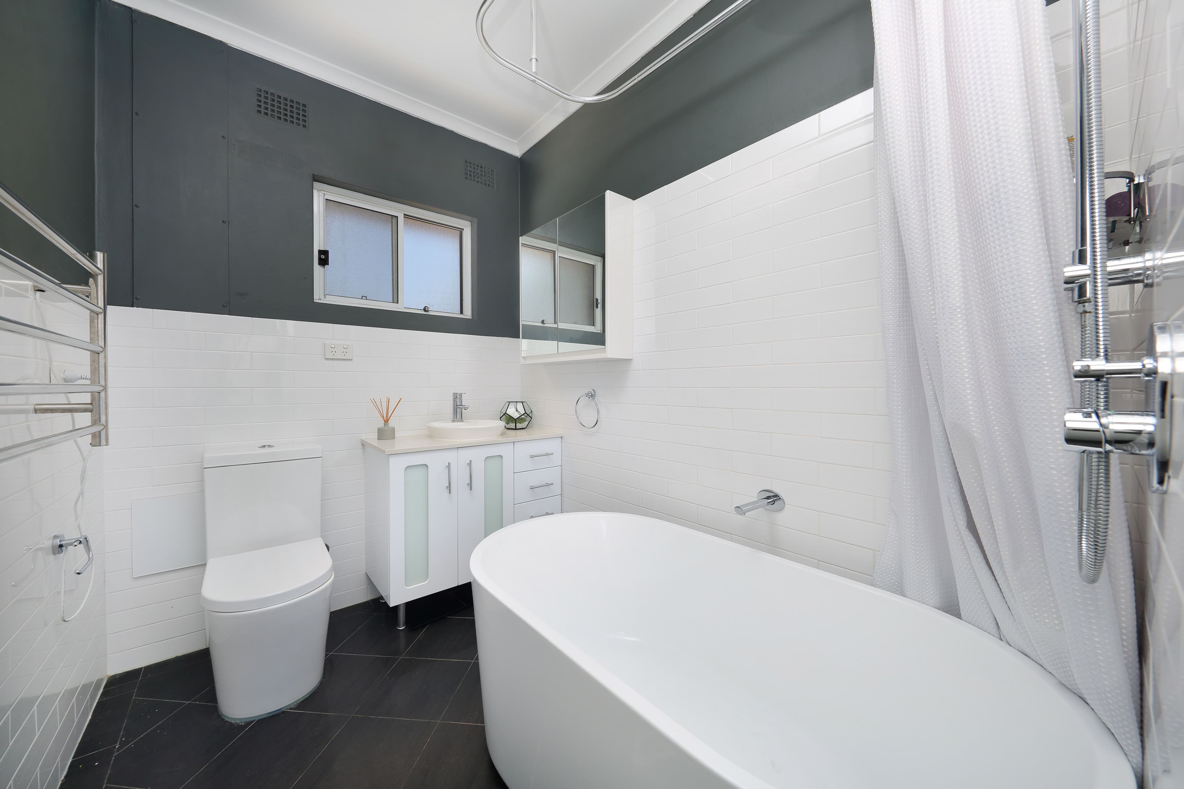 30 Jersey Avenue, Mortdale NSW 2223, Mortdale - Thumbnail 3