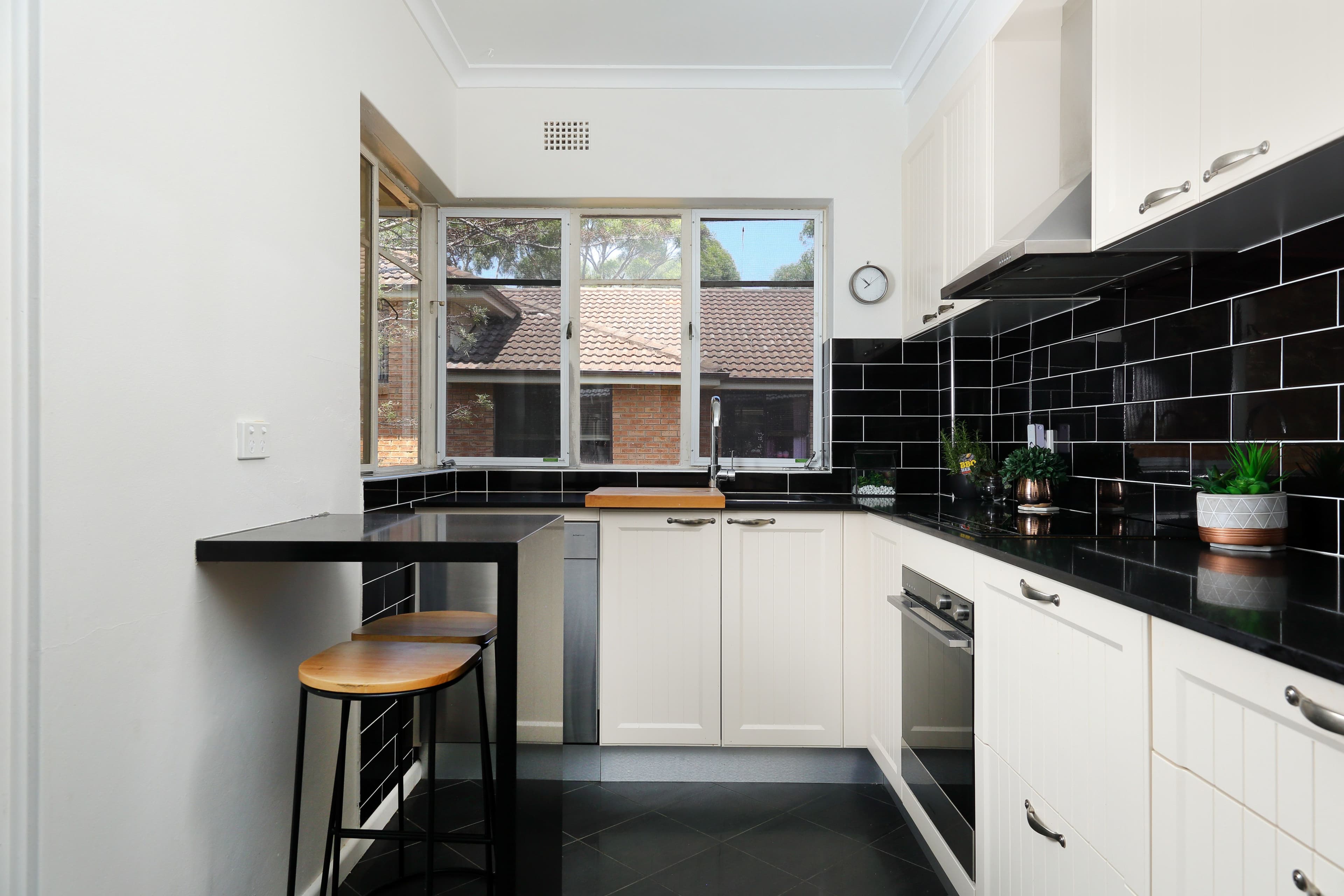 30 Jersey Avenue, Mortdale NSW 2223, Mortdale - Thumbnail 4