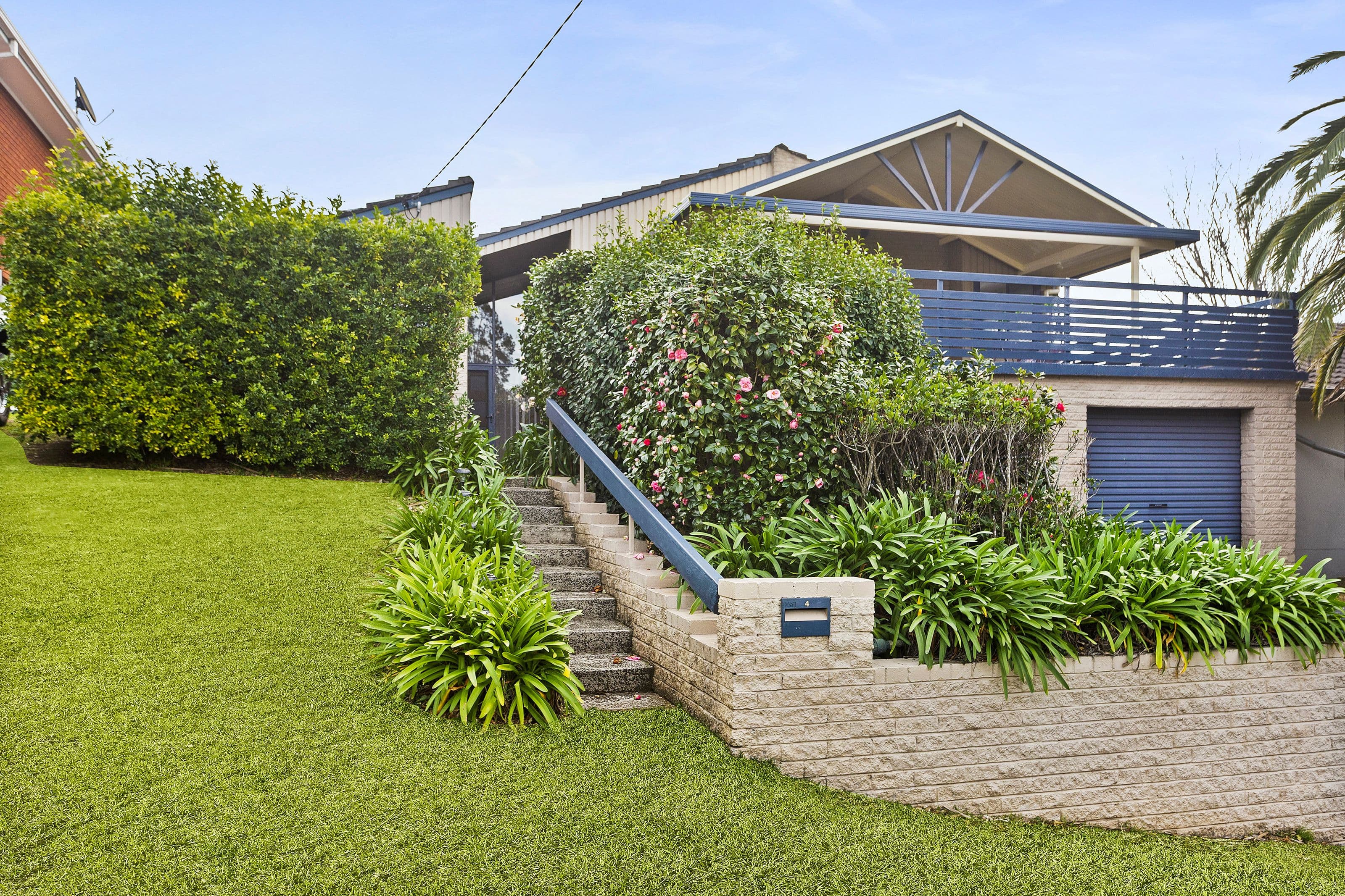 4 Springfield Avenue, Figtree NSW 2525, Figtree - Image 1