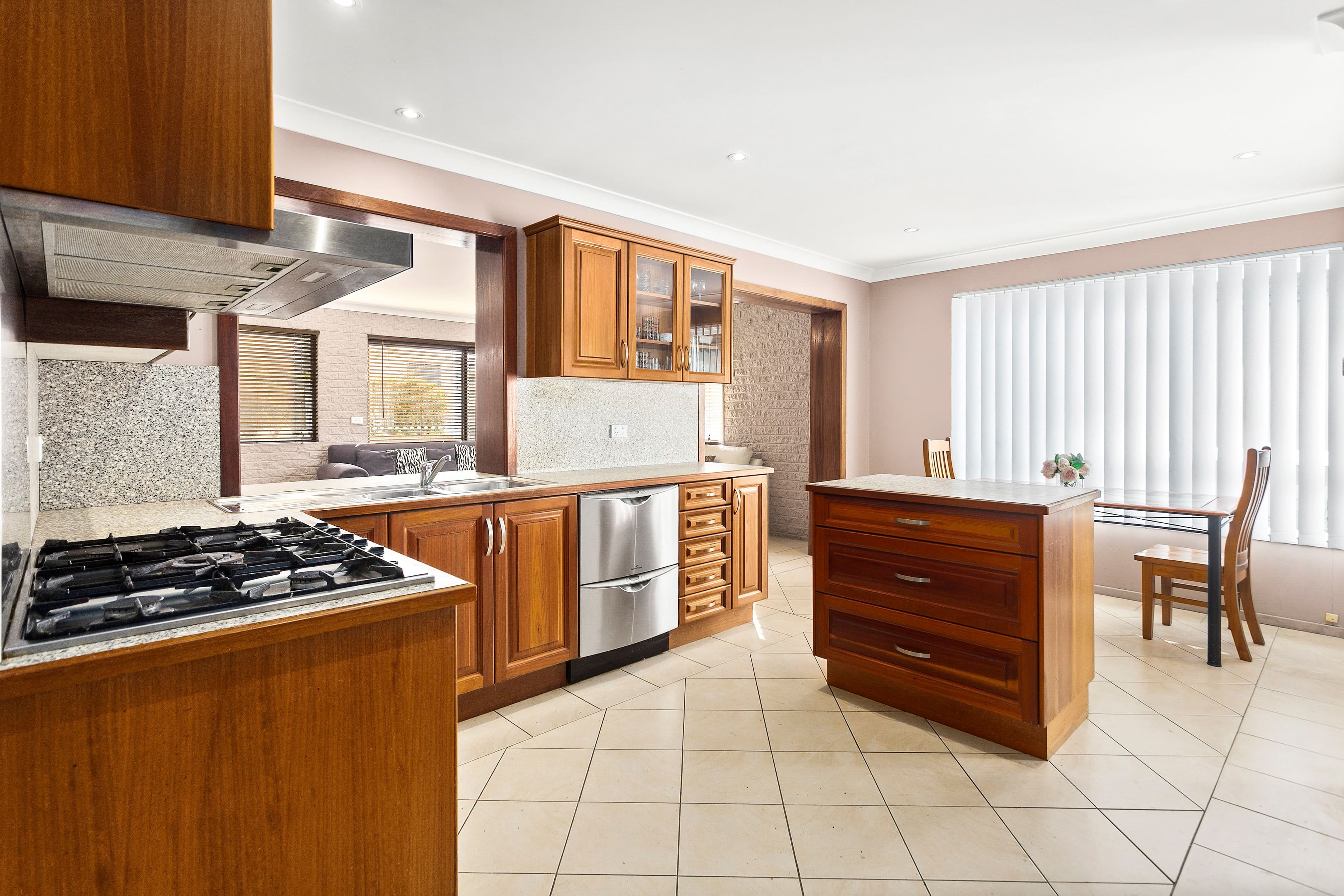 4 Springfield Avenue, Figtree NSW 2525, Figtree - Thumbnail 2