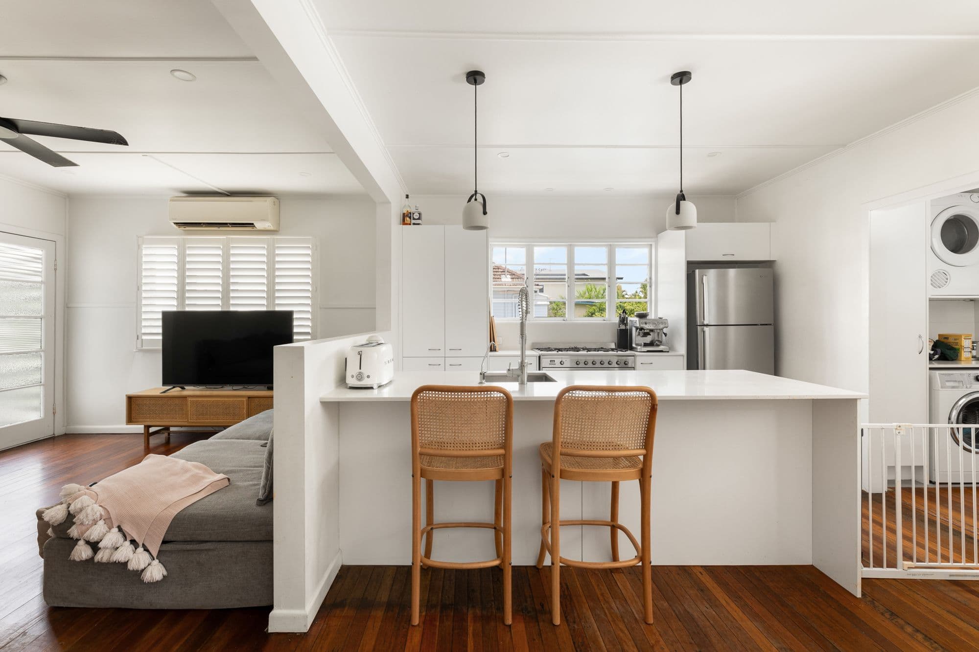 84 Harrison Street, Bulimba QLD 4171, Bulimba - Thumbnail 2