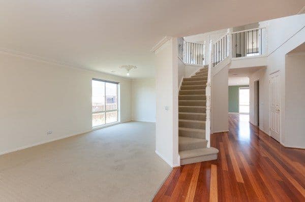 8 Strathallan Grove, CRAIGIEBURN VIC 3064, Craigieburn - Thumbnail 2