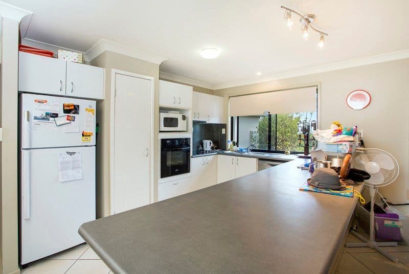 15 Calder Court, BRASSALL QLD 4305, Brassall - Thumbnail 6