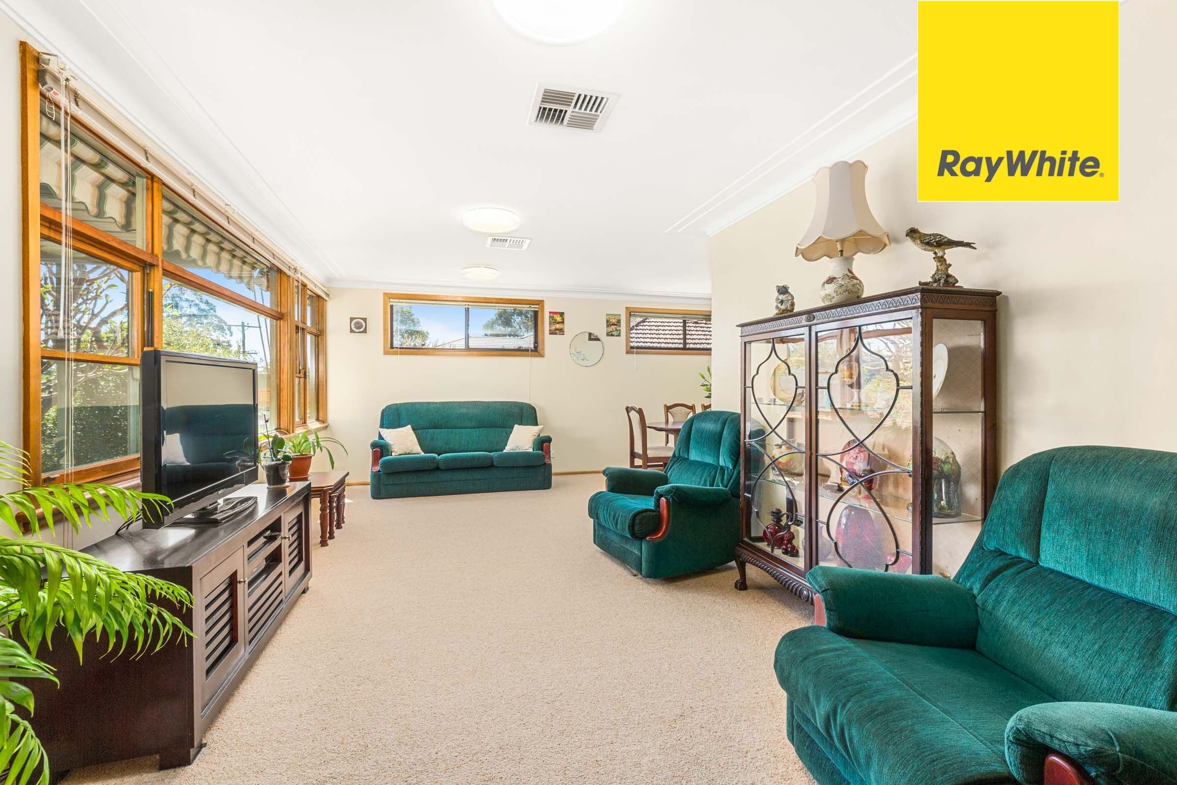 63 Pennant Parade, Epping - Thumbnail 4