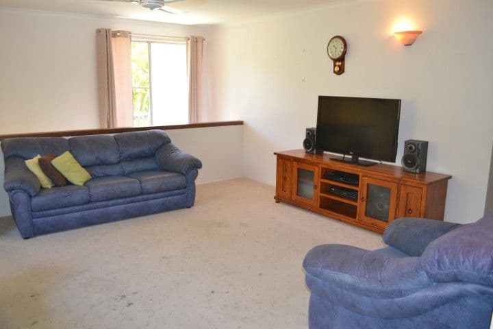 8 Wilga Street, KIN KORA QLD 4680, Kin Kora - Thumbnail 3