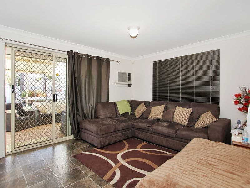 7 Degree Court, MARANGAROO WA 6064, Marangaroo - Thumbnail 2