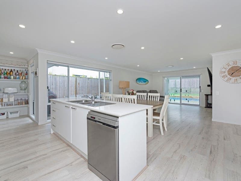 22 Dianella Crescent, Maudsland QLD 4210, Maudsland - Thumbnail 7