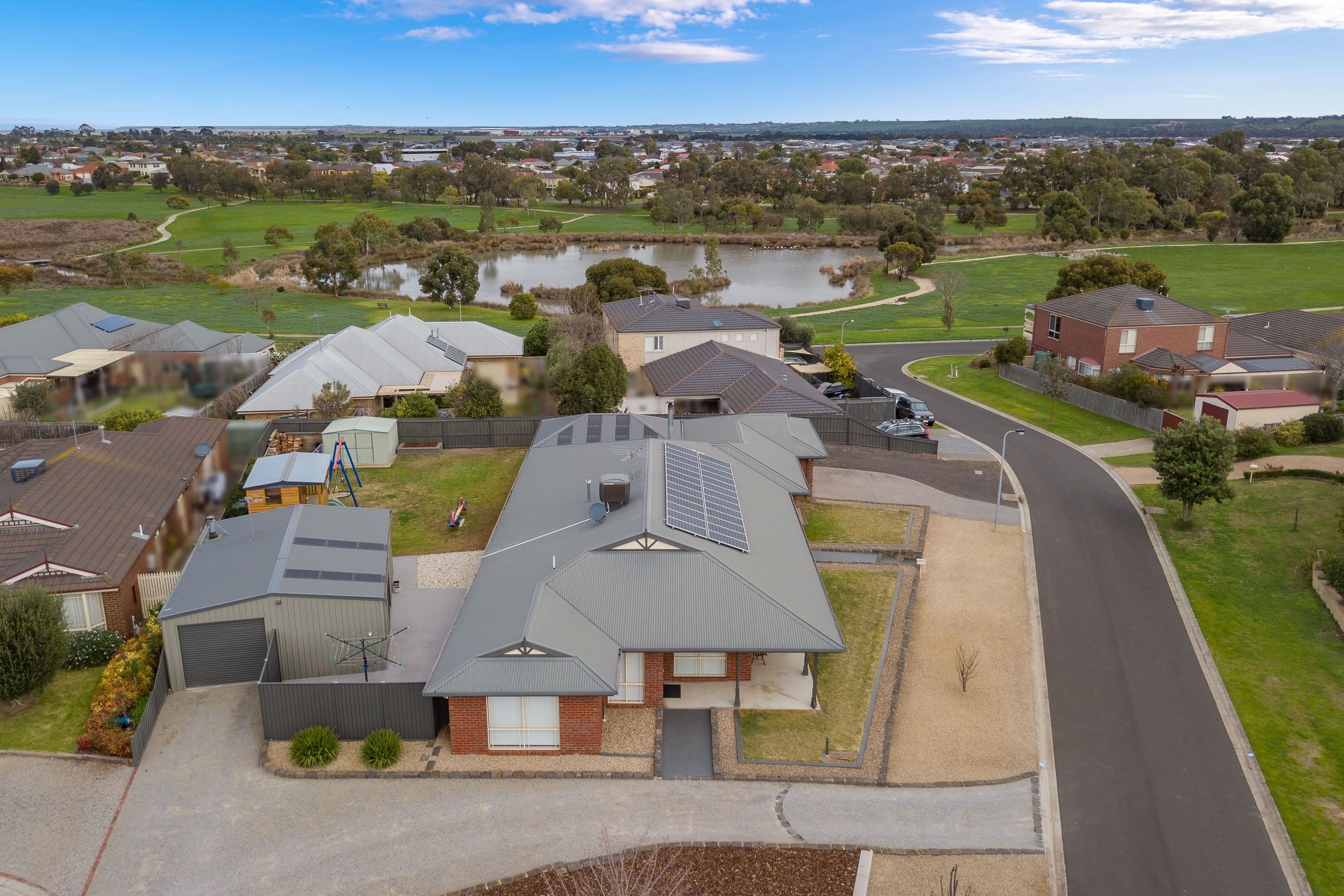 16-17 Mungari Court, Lara VIC 3212, Lara - Thumbnail 2