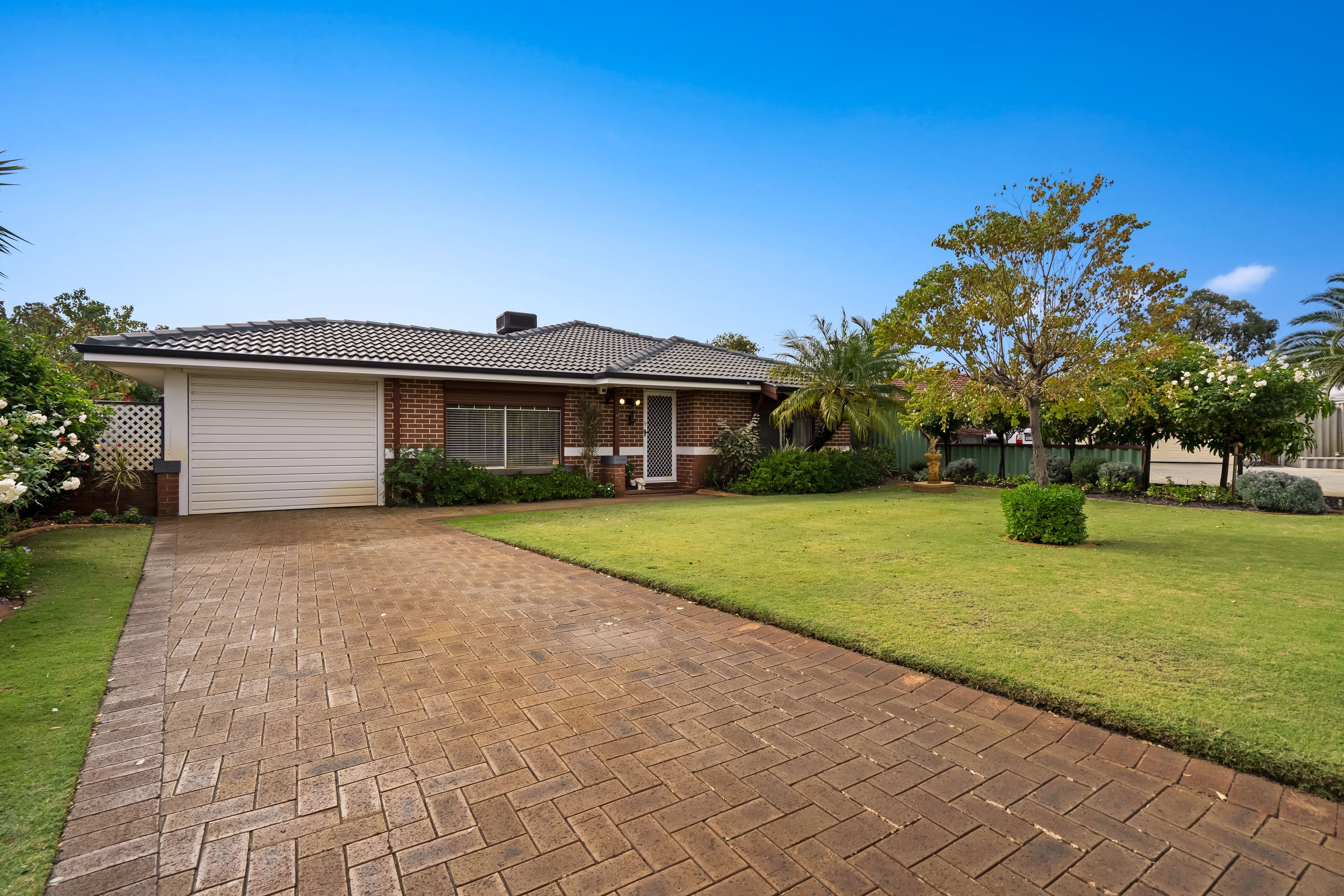 17 Niagara Place, Morley WA 6062, Morley - Image 1