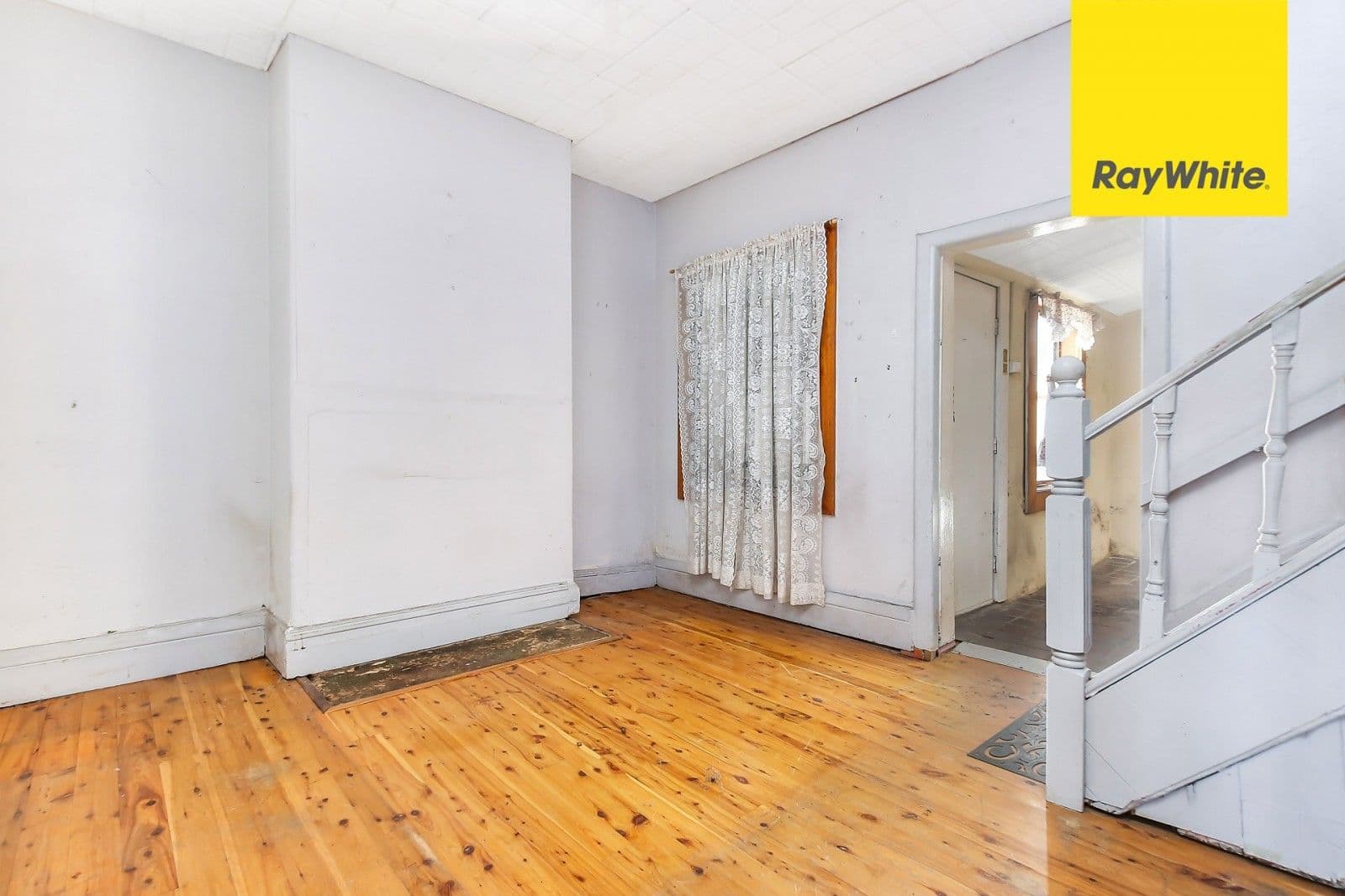 3 Tawarri Crescent, Burleigh Heads QLD 4220, Burleigh Heads Property Image - Thumbnail 4